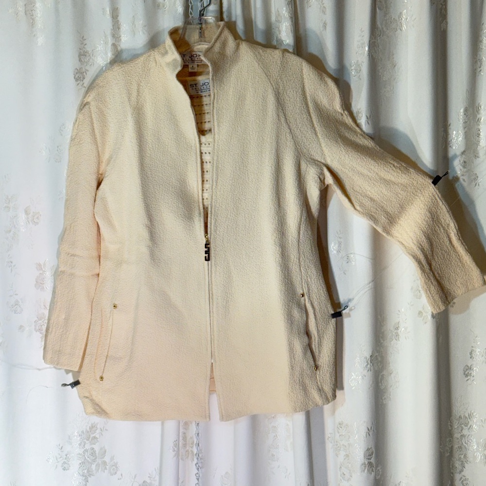 St. John Cream Textured Zip-Front Jacket, Cami and Pant Set